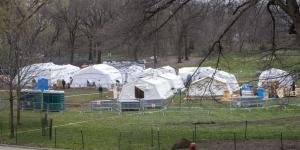 L'hôpital de campagne en plein Central Park démonté