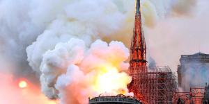 Il y a un an nous découvrions avec horreur que Notre Dame prenait feu