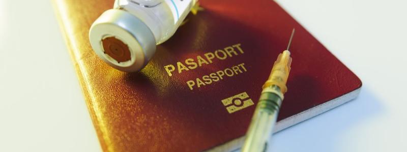 Démantèlement de deux ateliers de fabrication de faux passeport vaccinaux